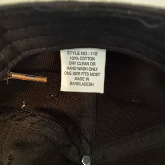 Findlay Adjustable Back Hat with Hidden Pocket - Picture 8 of 9